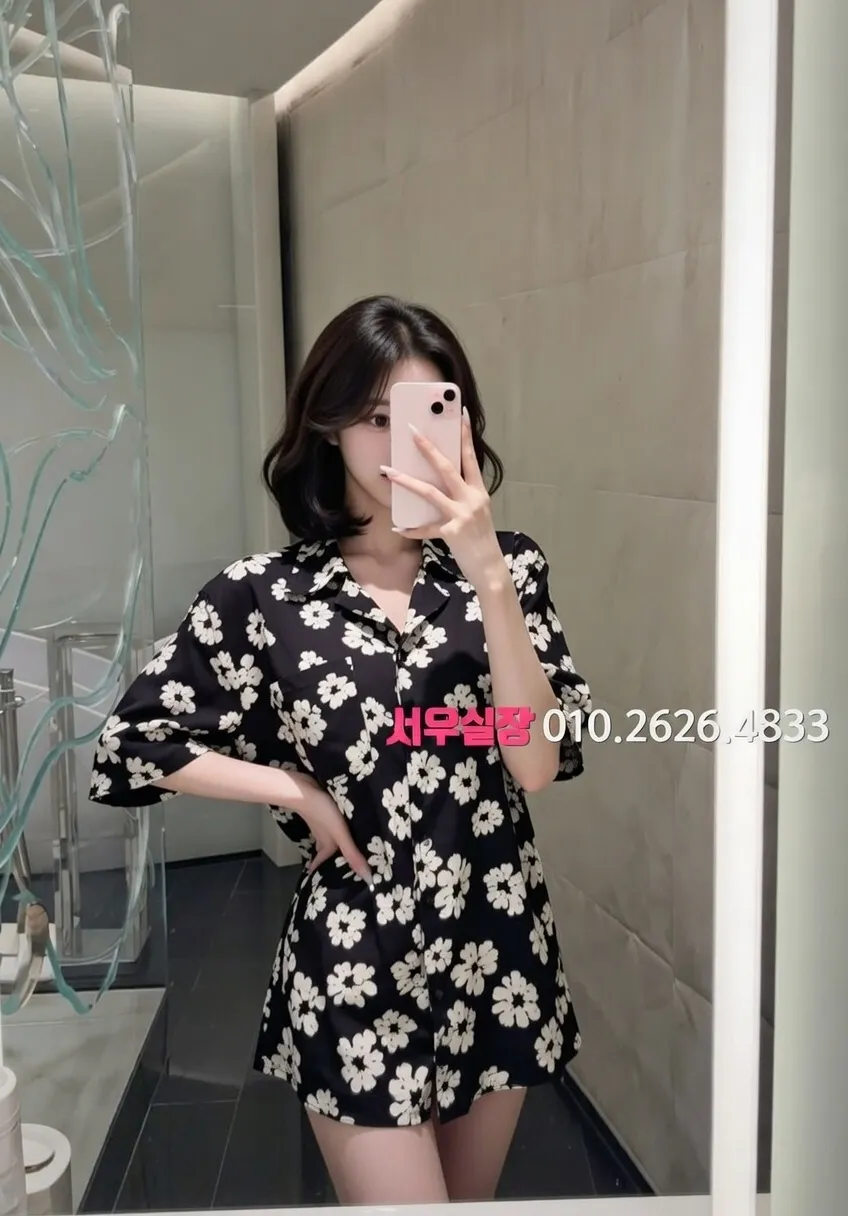 선릉 미러룸 프리미엄 라인업 28번 프로필